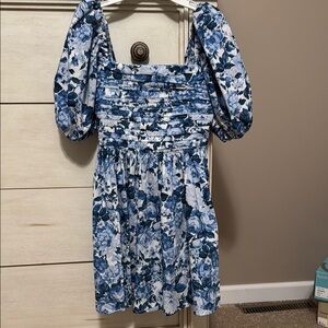 Abercrombie & Fitch Blue and White Smocked Mini Dress, size XS adult